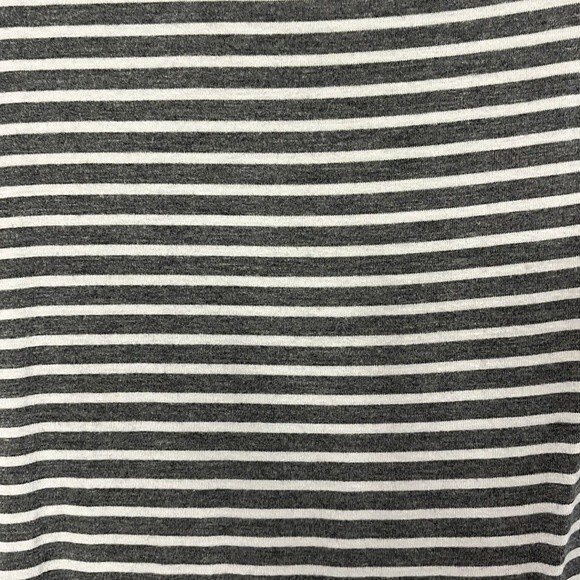 Tahari Women's Grey and White Soft Striped Cap Sleeve Blouse Size Large - Picture 3 of 9